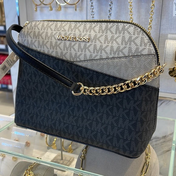 MICHAEL KORS
Jet Set Travel Medium Color-Block Signature Logo Dome Crossbody Bag - Picture 2 of 16